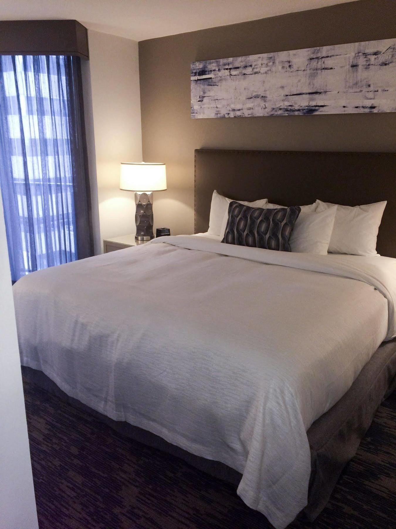 Embassy Suites Philadelphia - Center City 외부 사진